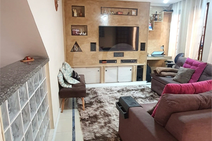 Sobrado à venda com 3 quartos, sendo 1 suíte, em Limão, São Paulo, SP
