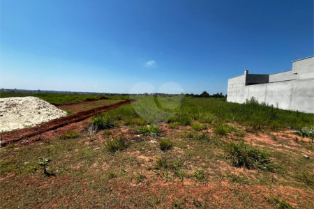 Terreno à venda com 3 quartos, sendo 1 suíte,  em Parque Itapê, Itapetininga, SP
