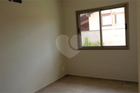 Casa à venda com 4 suítes no condomínio Estância Marambaia, Vinhedo - SP