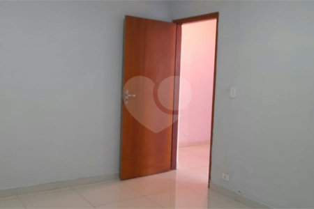 Sobrado à venda com 6 quartos, sendo 3 suítes, em Vila Divina Pastora, São Paulo, SP