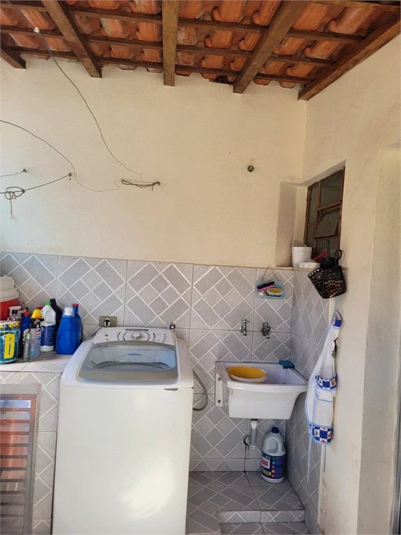 Sobrado à venda com 3 quartos, sendo 1 suíte,  em Jardim da Glória, Cotia, SP