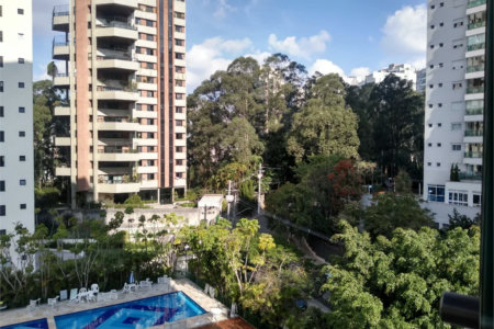 Apartamento à venda com 4 quartos, sendo 1 suíte, em Vila Andrade, São Paulo, SP