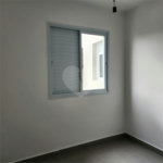 Casa à venda com 2 quartos, sendo 1 suíte, no condomínio Residencial Sanches, São Paulo - SP