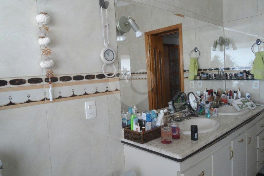 Sobrado à venda com 4 quartos, sendo 3 suítes, em Jardim São Paulo(zona Norte), São Paulo, SP