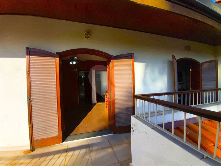 Casa à venda com 4 quartos, sendo 3 suítes,  no condomínio Village D'avignon, Sorocaba - SP
