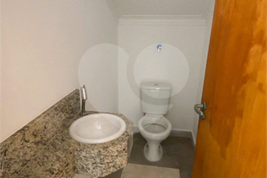 Sobrado à venda com 4 quartos, sendo 2 suítes, em Vila Pereira Barreto, São Paulo, SP