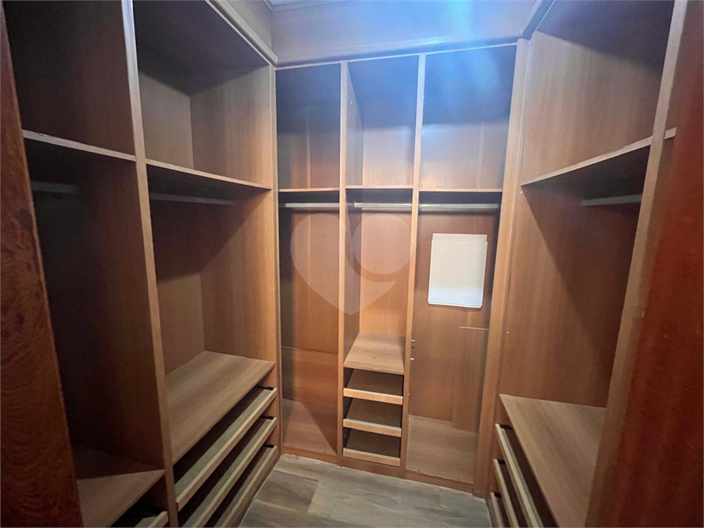 Sobrado à venda com 3 quartos, sendo 1 suíte, em Cidade Parquelandia, Mogi das Cruzes, SP