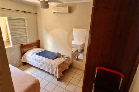 Casa à venda ou para alugar com 3 quartos, sendo 1 suíte, no condomínio Rsidencial Jatoba, Ribeirão Preto - SP