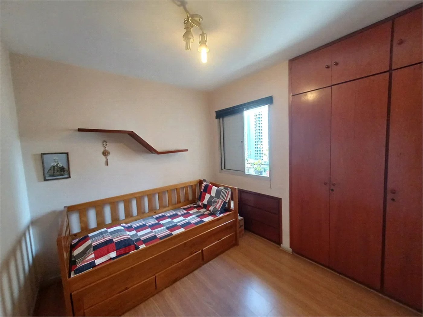 Apartamento à venda com 3 quartos, sendo 1 suíte, em Jardim das Acácias, São Paulo, SP