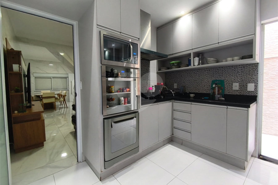 Casa à venda com 4 quartos, sendo 3 suítes, em Jardim Brasil (zona Norte), São Paulo, SP