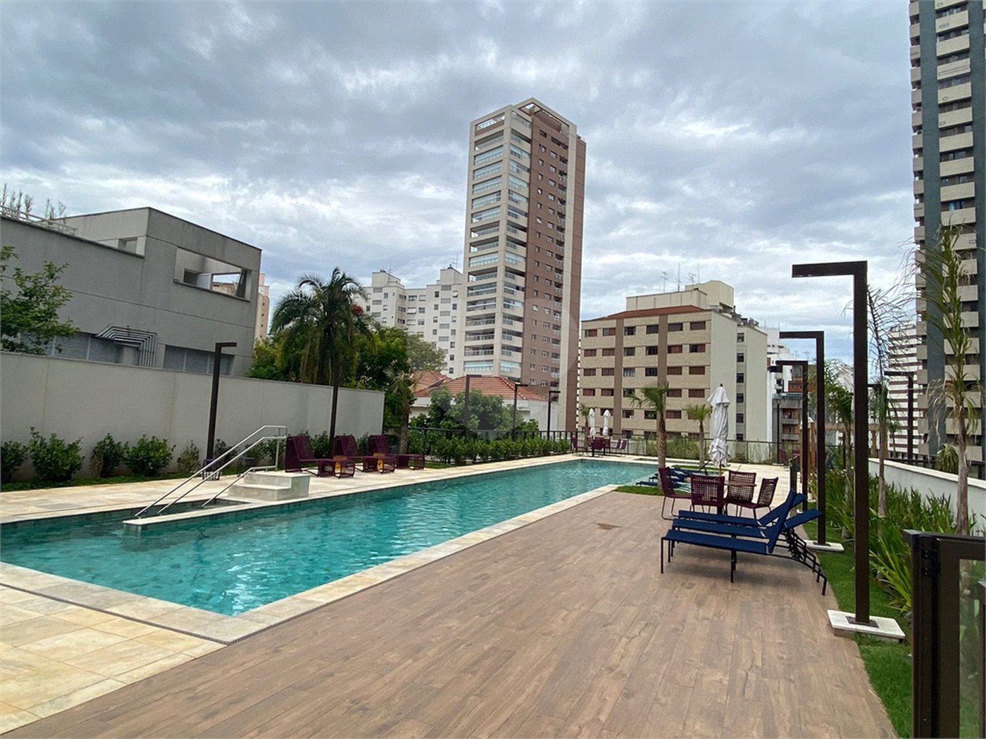 Apartamento à venda com 3 suítes em Aclimação, São Paulo, SP