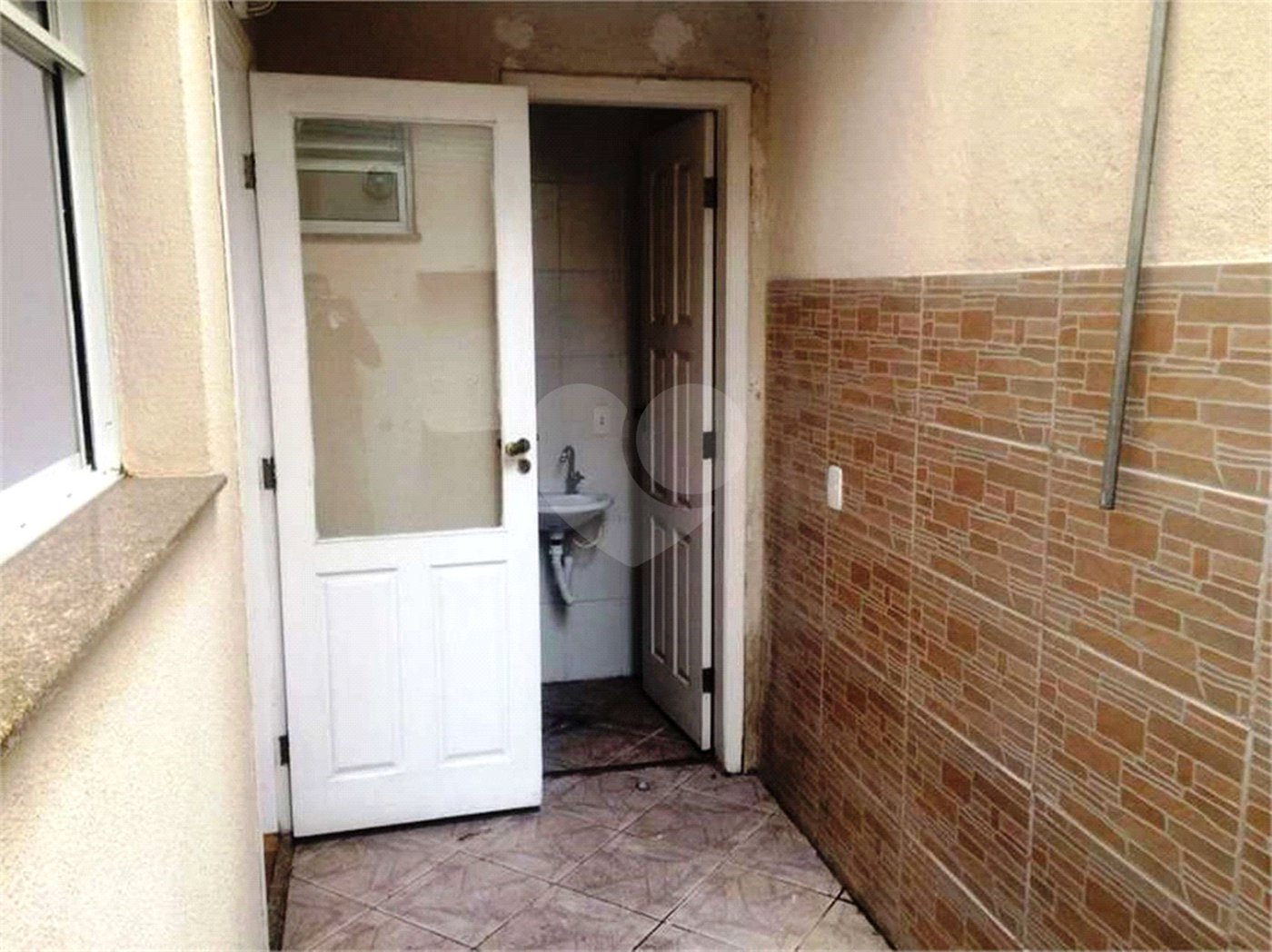 Casa à venda com 3 quartos, sendo 1 suíte, no condomínio Vila das Macieiras, São Paulo - SP