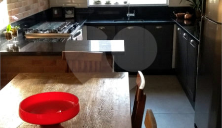 Sobrado à venda com 3 quartos, sendo 1 suíte,  em Retiro das Fontes, Atibaia, SP