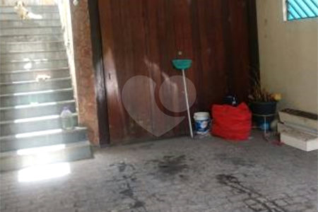 Sobrado à venda com 3 quartos, sendo 1 suíte,  em Vila Universitária, São Paulo, SP