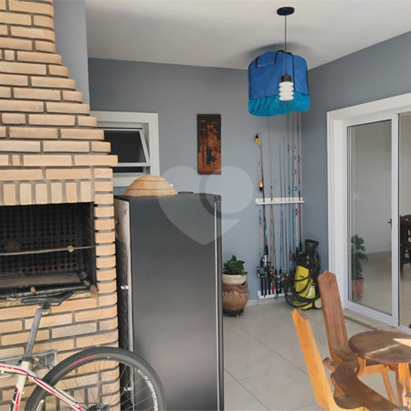 Casa à venda com 3 quartos, sendo 1 suíte, no condomínio Ibi Aram 1, Itupeva - SP