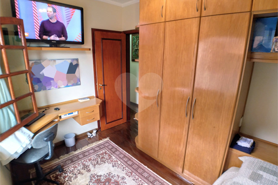 Sobrado à venda com 4 quartos, sendo 3 suítes, em Parada Inglesa, São Paulo, SP