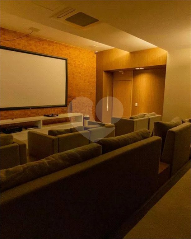 Apartamento à venda com 4 quartos, sendo 2 suítes,  em Vila Anastácio, São Paulo, SP