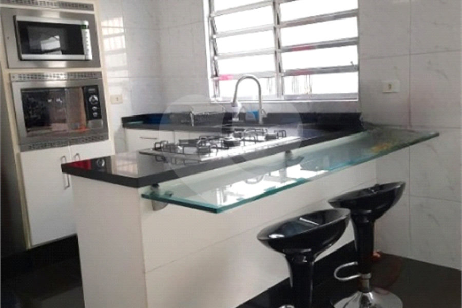 Sobrado à venda com 2 quartos em Chora Menino, São Paulo, SP