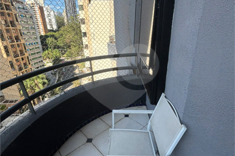 Apartamento à venda ou para alugar com 1 suíte em Morumbi, São Paulo, SP