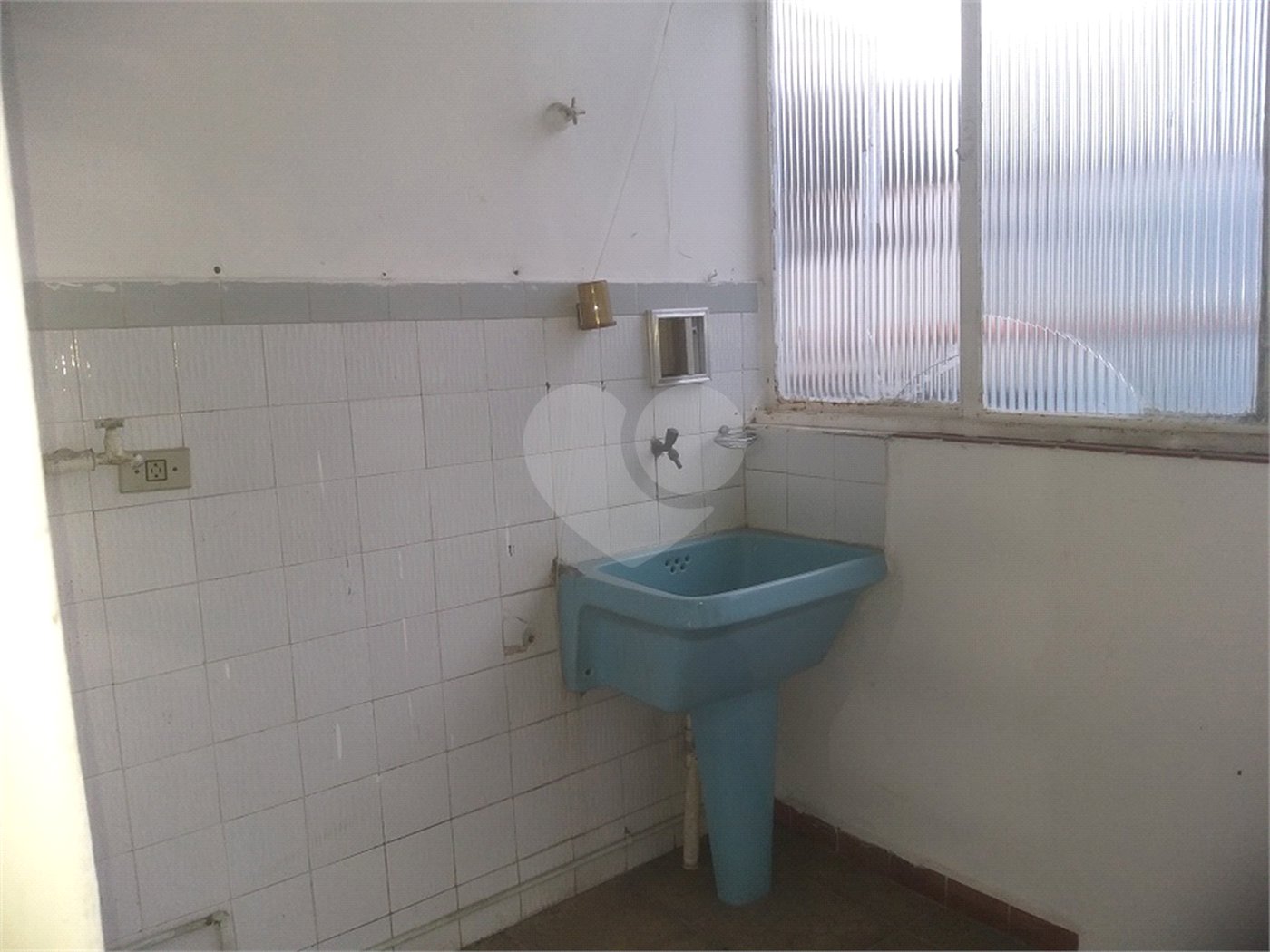 Casa à venda com 3 quartos, sendo 2 suítes, em Vila Paulicéia, São Paulo, SP