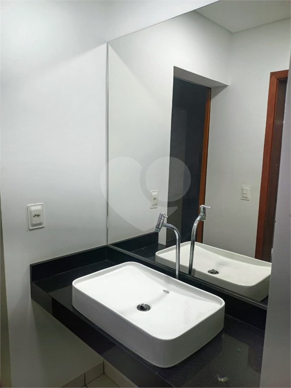 Casa à venda com 3 quartos, sendo 1 suíte, no condomínio Golden Park Sigma, Sorocaba - SP