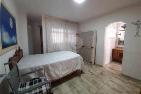 Sobrado à venda com 5 quartos, sendo 2 suítes, em Jardim Japão, São Paulo, SP