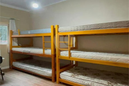 Loja à venda ou para alugar com 9 quartos, sendo 5 suítes, em Pinheiros, São Paulo, SP