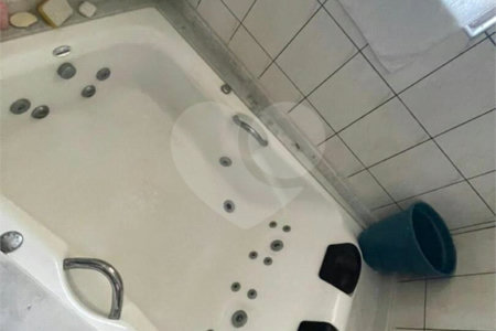 Sobrado à venda com 4 quartos, sendo 1 suíte,  em Jardim Catanduva, São Paulo, SP