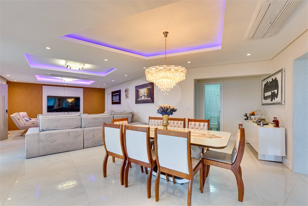 Apartamento à venda com 4 suítes em Vila Sofia, São Paulo, SP