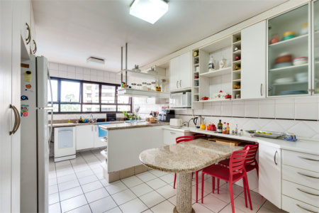 Apartamento à venda com 4 quartos, sendo 2 suítes, em Morumbi, São Paulo, SP