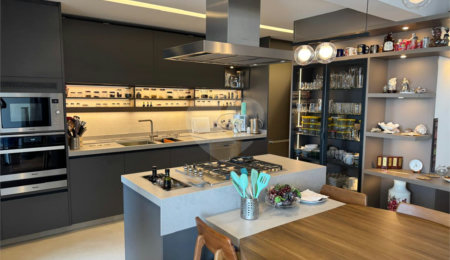 Apartamento à venda com 3 quartos, sendo 2 suítes,  em Vila Mariana, São Paulo, SP
