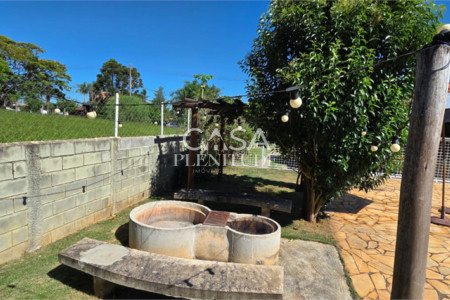 Casa em condomínio à venda ou para alugar com 3 quartos, sendo 1 suíte, em Village da Serra, Araçoiaba da Serra, SP