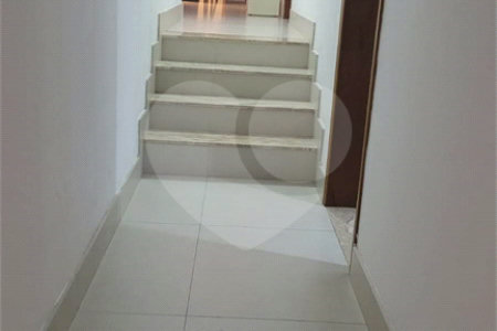Casa em condomínio à venda com 4 suítes em Guaxinduva, Atibaia, SP