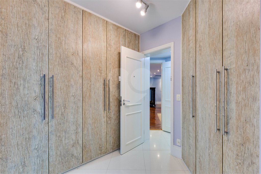Apartamento à venda com 4 quartos, sendo 3 suítes, em Granja Julieta, São Paulo, SP