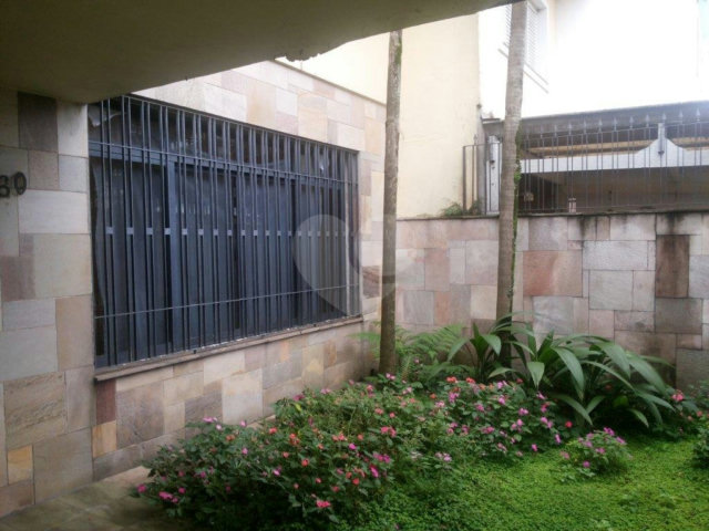 Sobrado à venda com 3 quartos, sendo 1 suíte,  em Granja Julieta, São Paulo, SP
