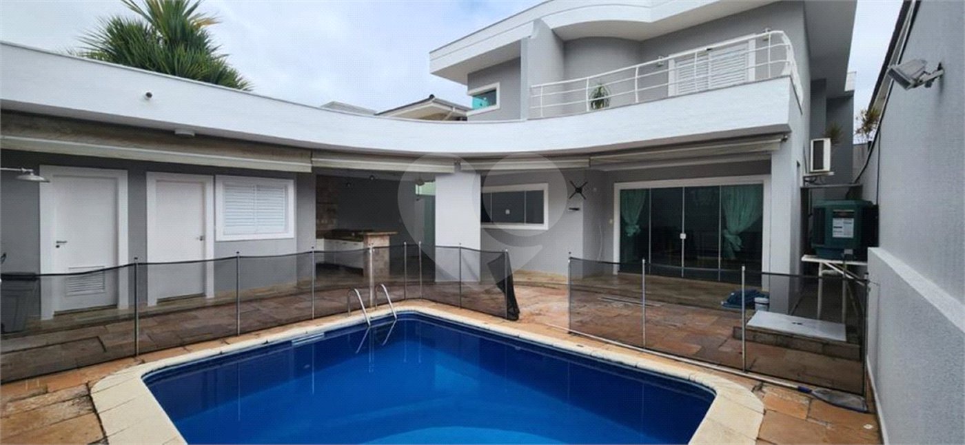 Casa à venda com 4 suítes no condomínio Aldeia da Mata, Votorantim - SP