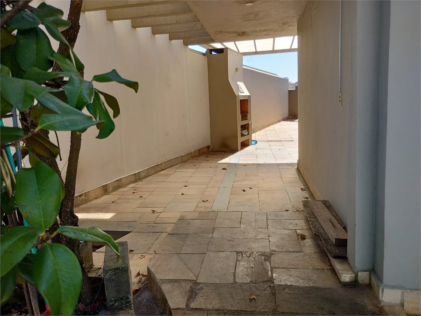 Casa de Vila à venda com 4 suítes em Jardim Londrina, São Paulo, SP