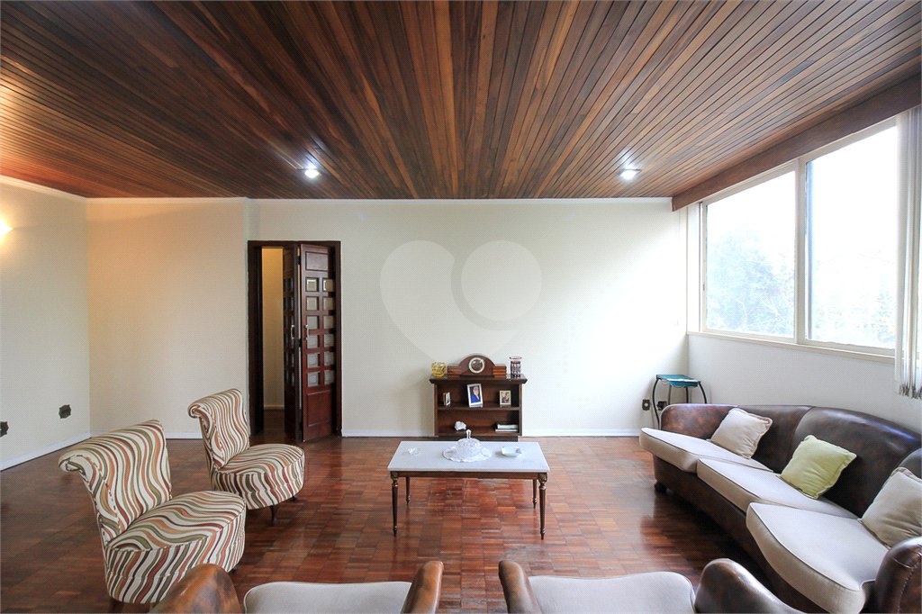 Apartamento à venda com 3 quartos, sendo 1 suíte, em Jardim Paulista, São Paulo, SP