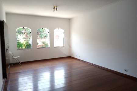 Sobrado à venda com 3 quartos, sendo 2 suítes, em Jardim Franca, São Paulo, SP