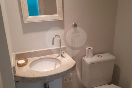 Apartamento à venda ou para alugar com 3 quartos, sendo 1 suíte, em Cidade São Francisco, São Paulo, SP