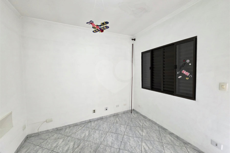 Sobrado à venda com 3 quartos em Vila Rica, São Paulo, SP