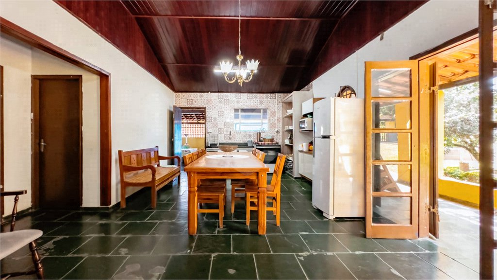 Chácara à venda com 4 quartos, sendo 3 suítes, em Loteamento Eldorado, Itu, SP