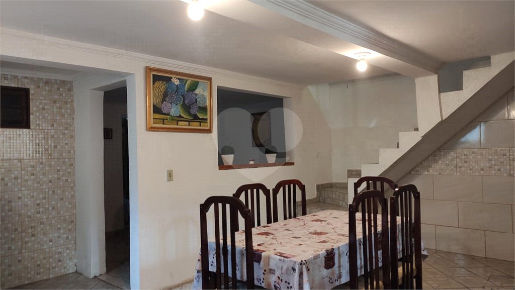 Sobrado à venda com 5 quartos, sendo 1 suíte, em Jardim Brogotá, Atibaia, SP