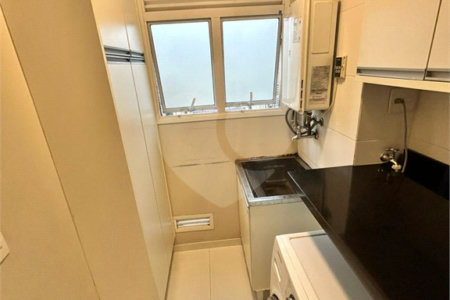Apartamento à venda com 2 quartos, sendo 1 suíte, em Parque Reboucas, São Paulo, SP
