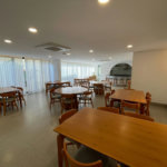 Apartamento 2 dormitórios (1 suíte), porteira fechada, 1 vaga demarcada, no José Menino, Santos