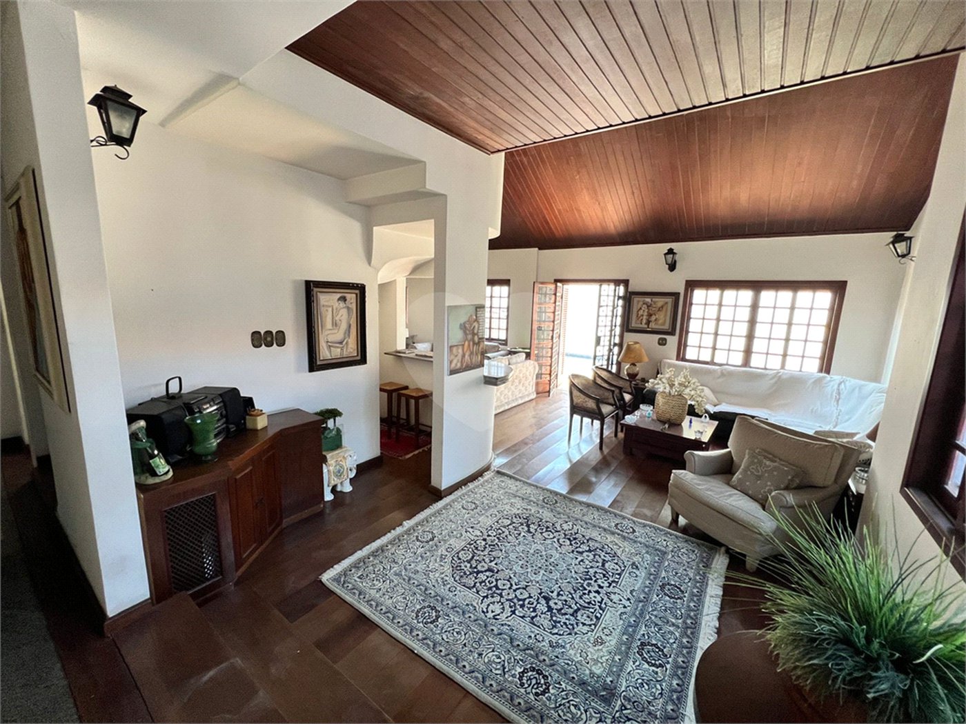 Casa à venda com 4 quartos, sendo 3 suítes, em Chácara Monte Alegre, São Paulo, SP