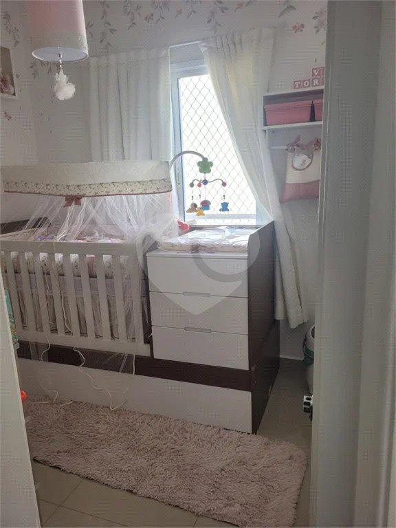 Casa à venda com 3 quartos, sendo 1 suíte, no condomínio Residencial Isabel, São Paulo - SP