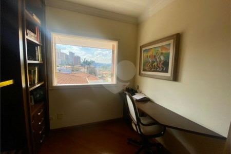Casa à venda com 4 quartos, sendo 3 suítes, em Jardim Maia, Guarulhos, SP