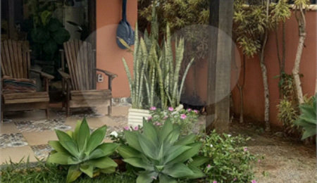 Casa à venda com 5 quartos, sendo 4 suítes,  em Praia Rasa, Armação dos Búzios, RJ