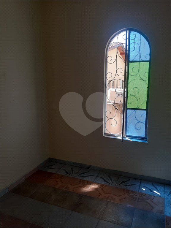Sobrado à venda com 6 quartos, sendo 1 suíte,  em Jardim Las Vegas, Guarulhos, SP